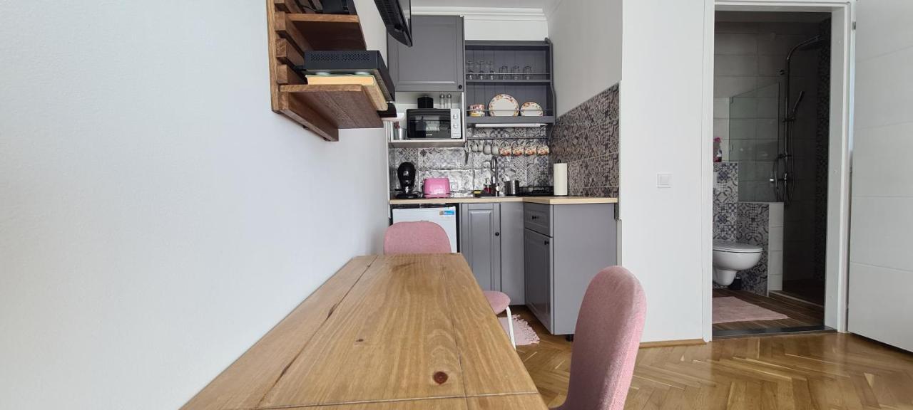 Berc Apartman エゲルサローク エクステリア 写真