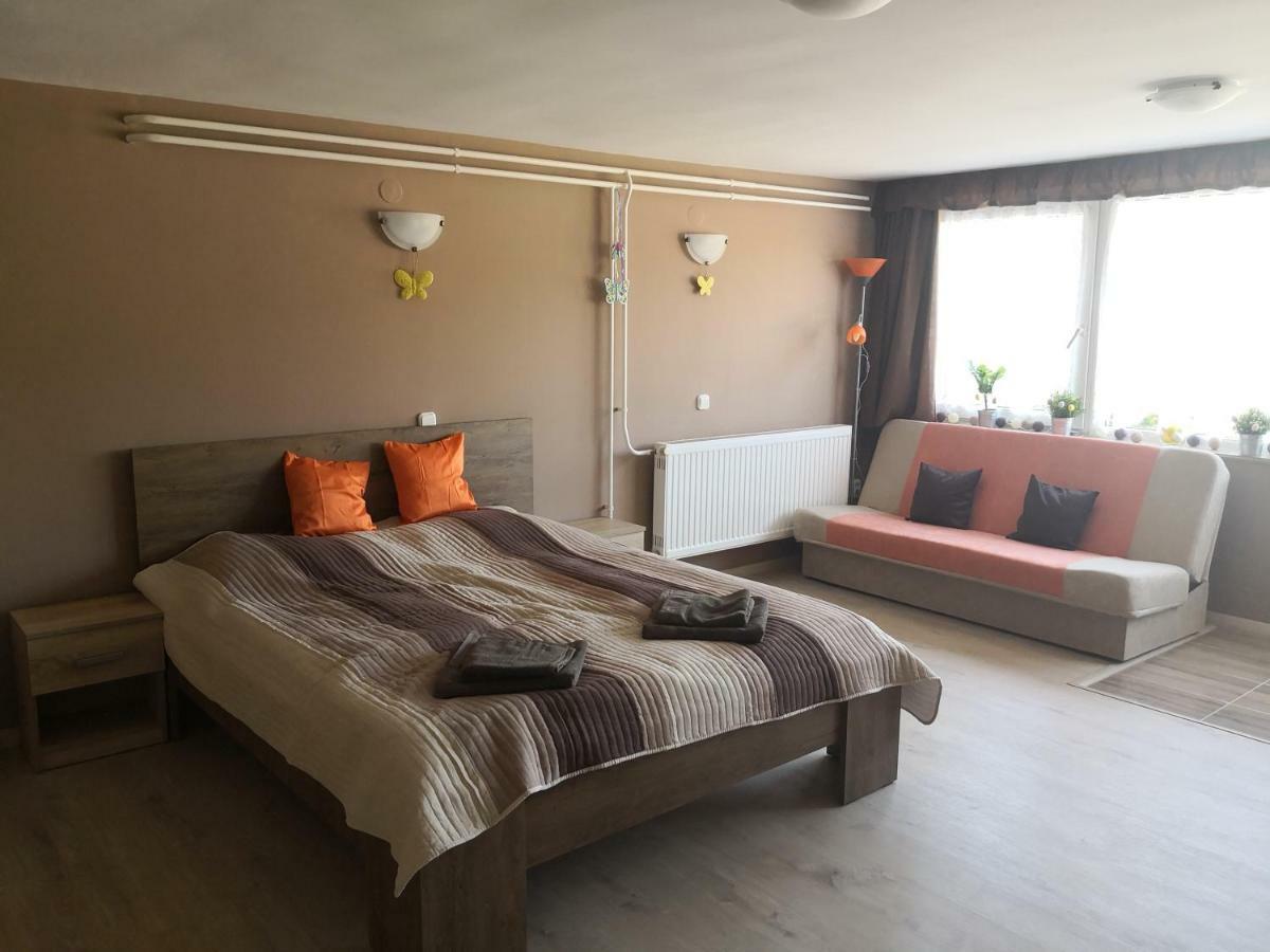 Berc Apartman エゲルサローク エクステリア 写真