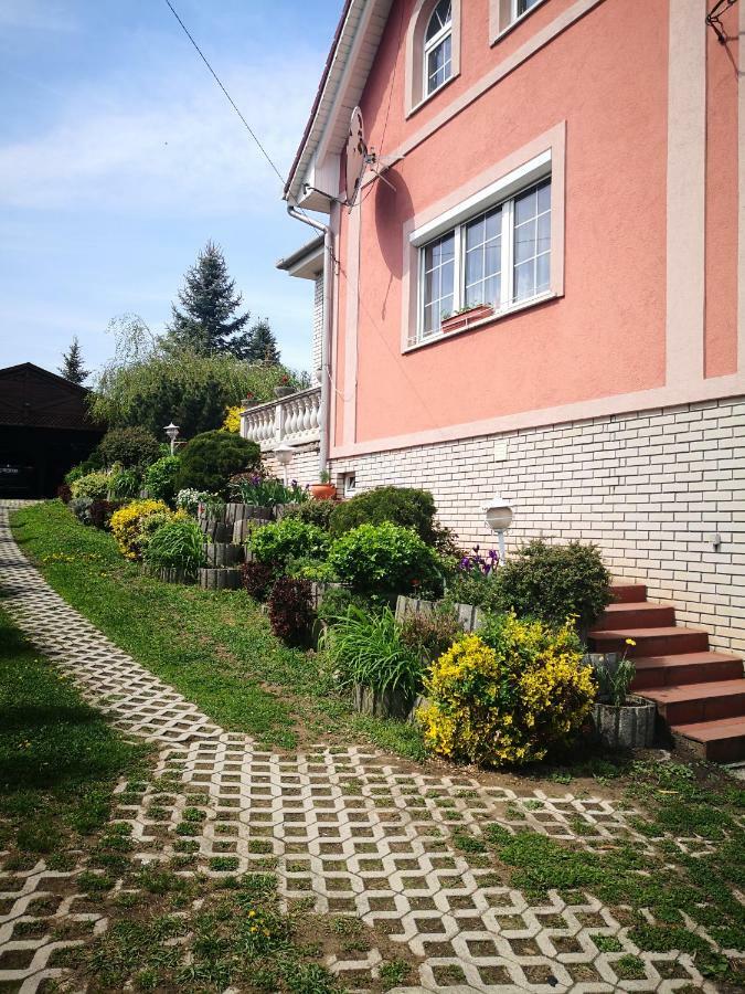 Berc Apartman エゲルサローク エクステリア 写真